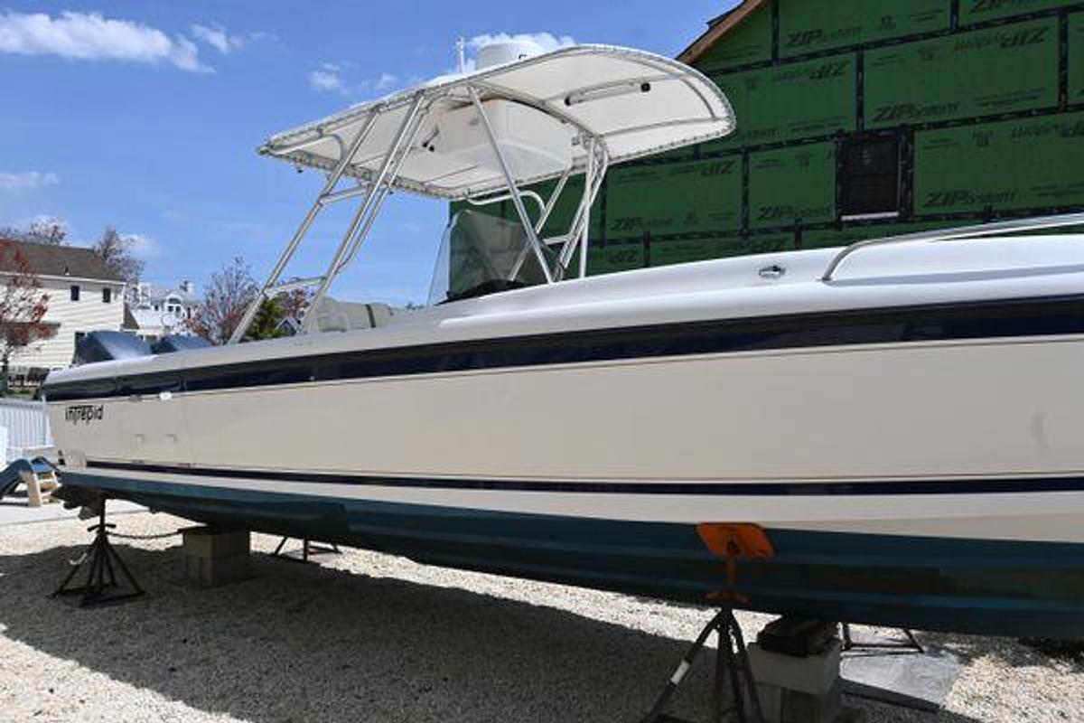 Used 32' Intrepid 323 Cuddy | 2002
