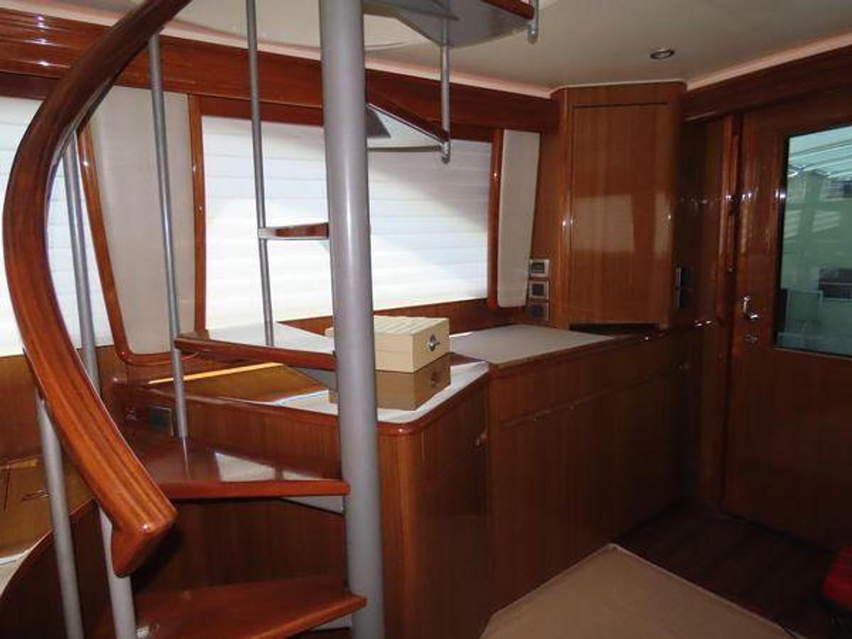 Used 2009 Viking 64 Convertible | 64ft