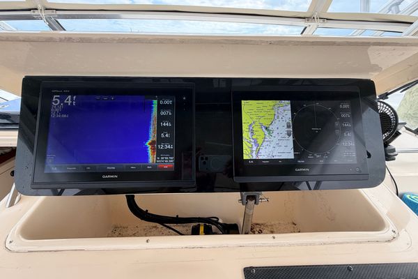 Used 2006 33' Grady-White Express 330 | 33ft
