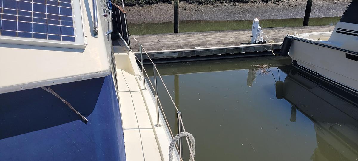 Used 1976 Hatteras 38 DC | 38ft