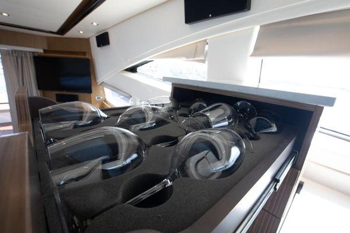 Used 2018 65' Sea Ray L650 | 65ft