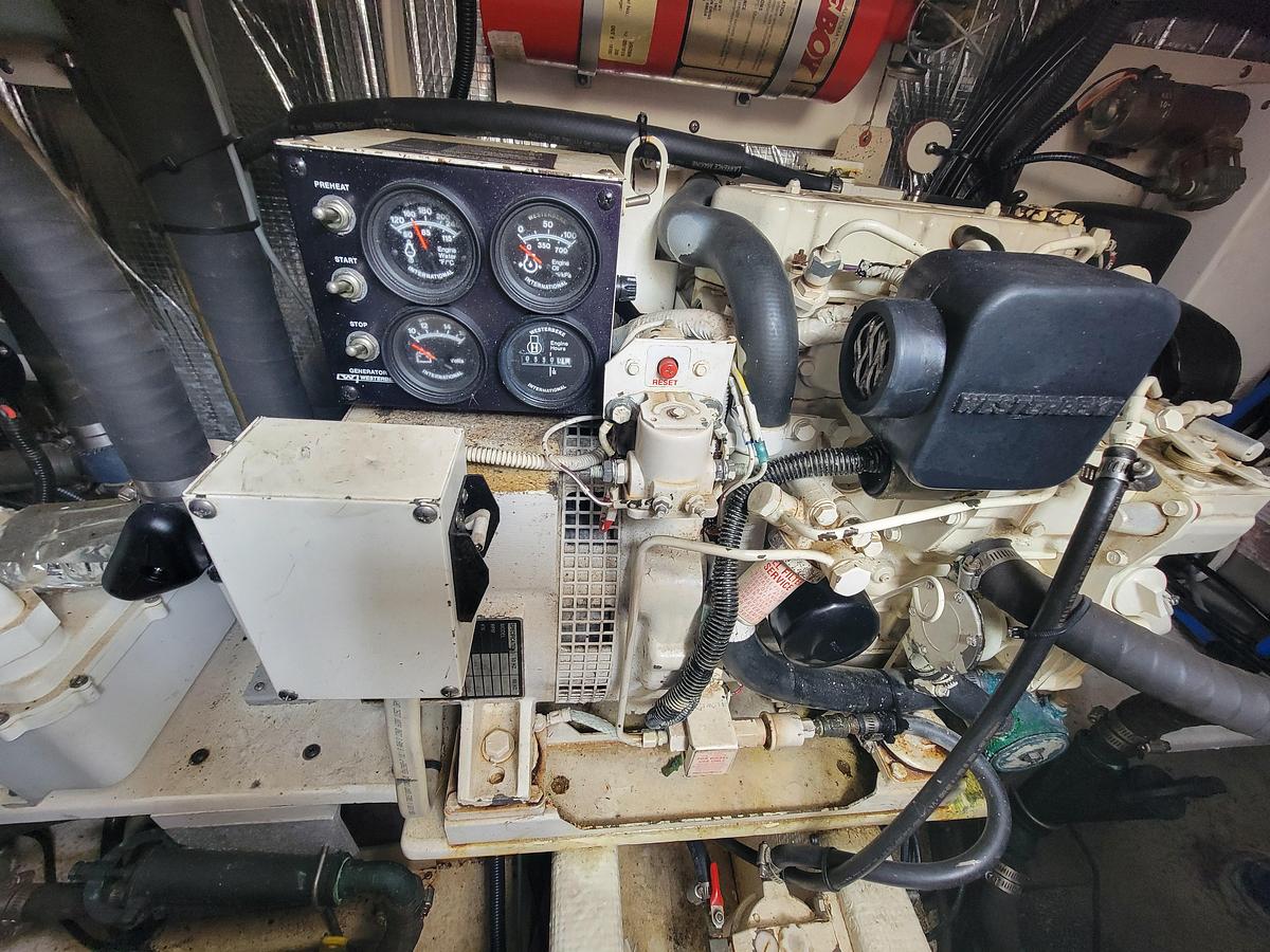 Used 2006 Carolina Classic 32 | 32ft