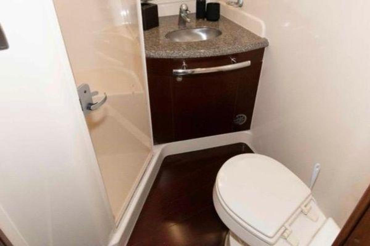 Used 2005 Sea Ray 500 Sundancer | 50ft