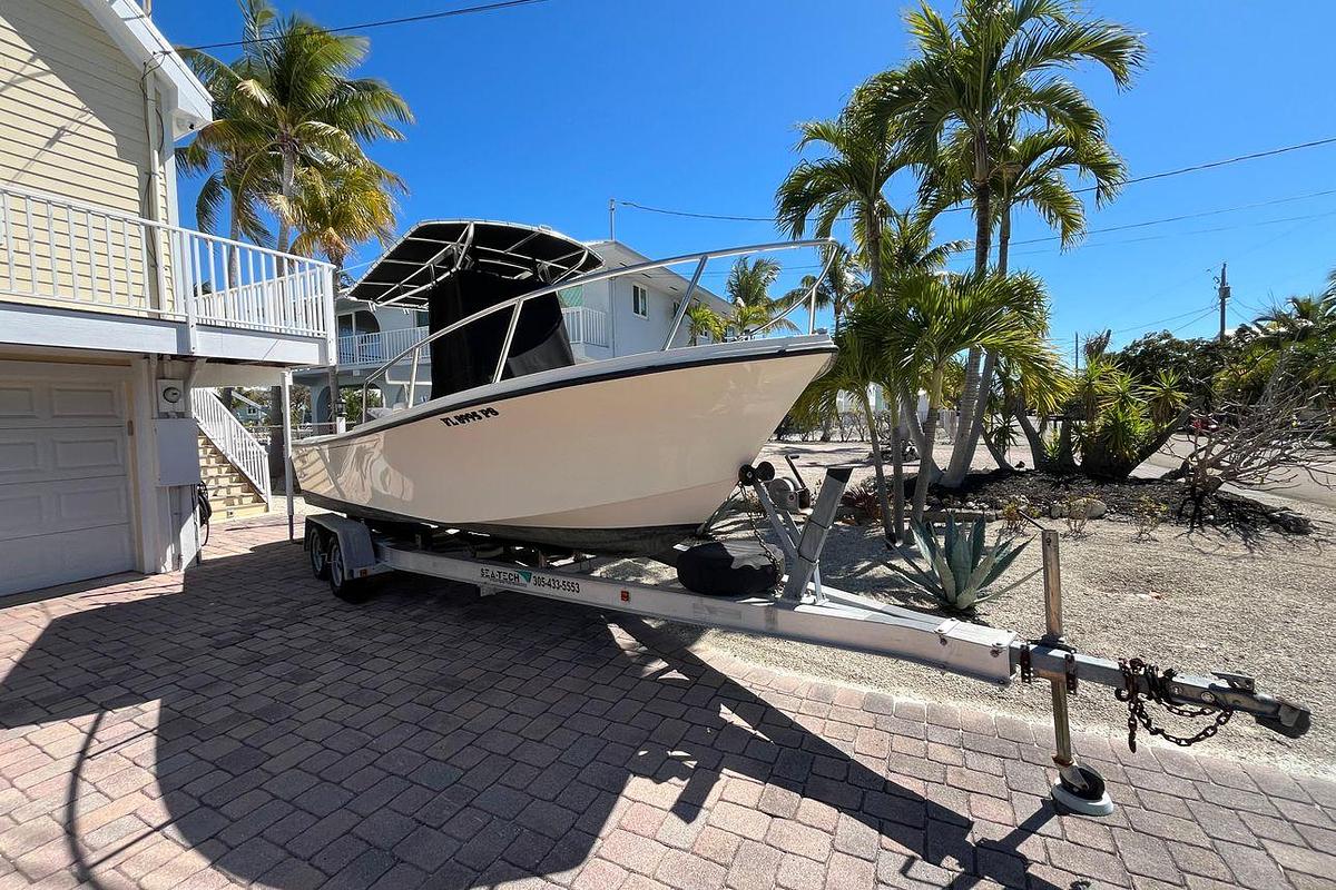 Used 2009 Parker 2300 Special Edition | 23ft