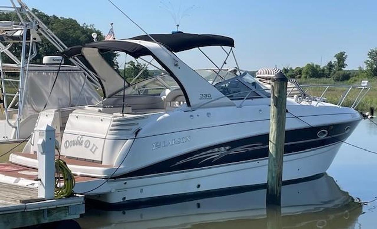 Used 2008 Larson Cabrio 330 Day Cruiser | 33ft