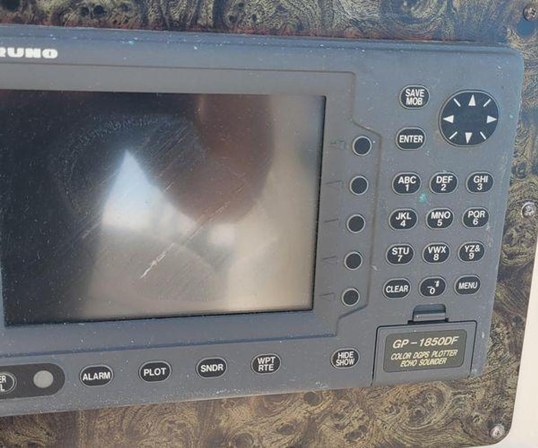 Used 1997 33' Sea Ray 330 Express Cruiser