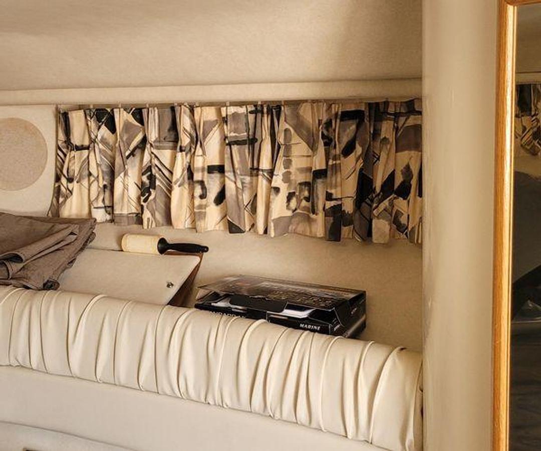 Used 1997 33' Sea Ray 330 Express Cruiser