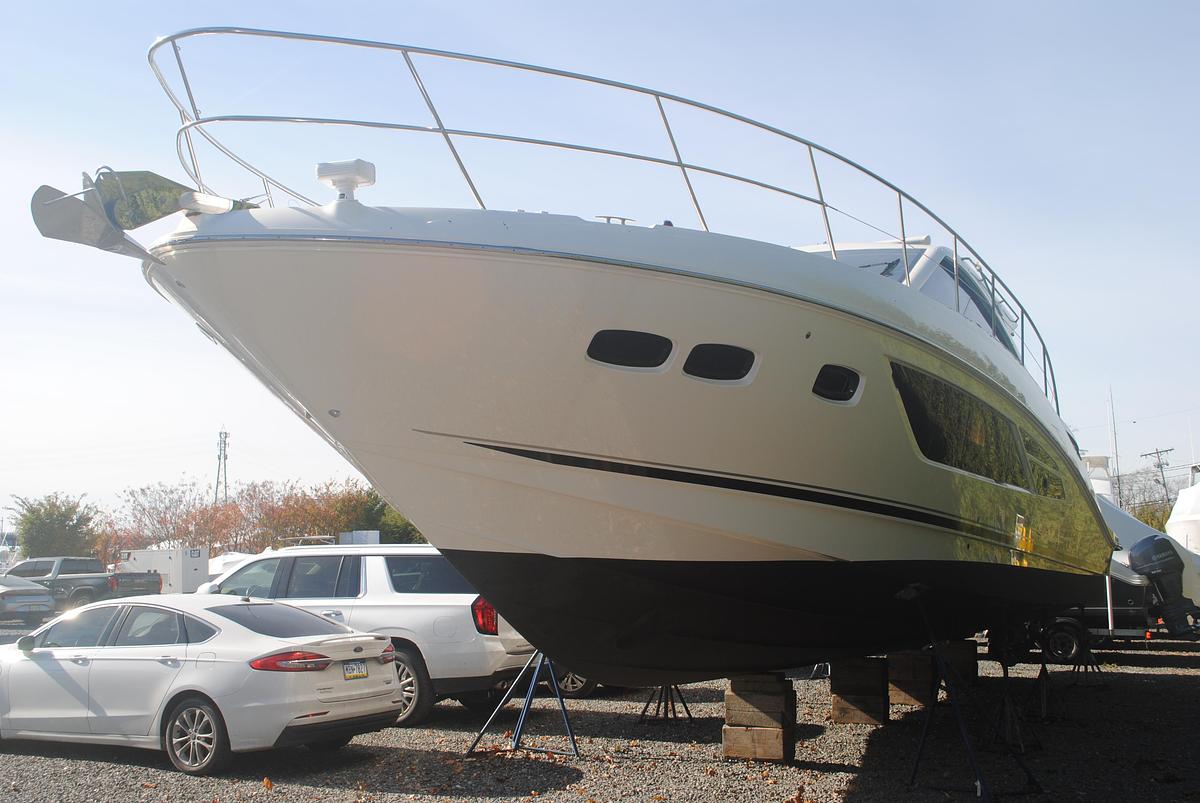 Used 2017 Sea Ray 510 Sundancer | 51ft