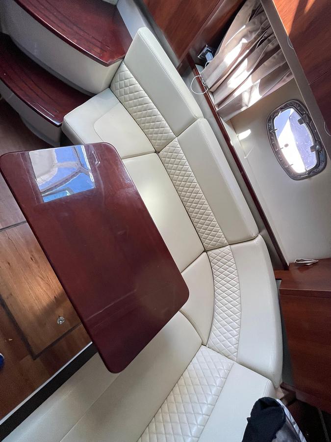 Used 2018 Chaparral 310 Signature | 31ft