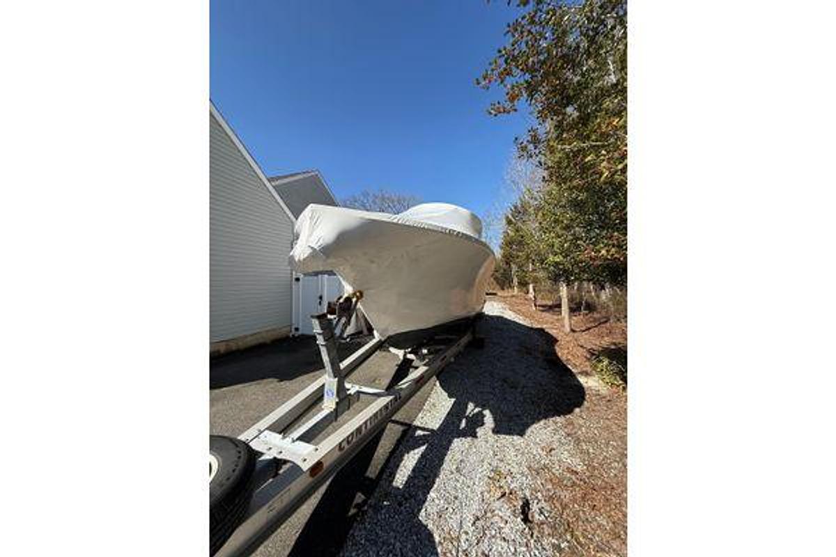 Used 2015 Regulator 28 Forward Seating | 28ft