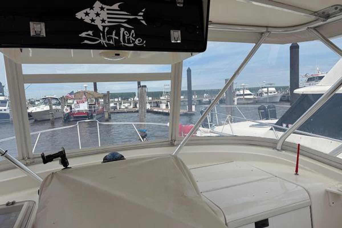 Used 2001 30' Pursuit 3000 Offshore | 30ft
