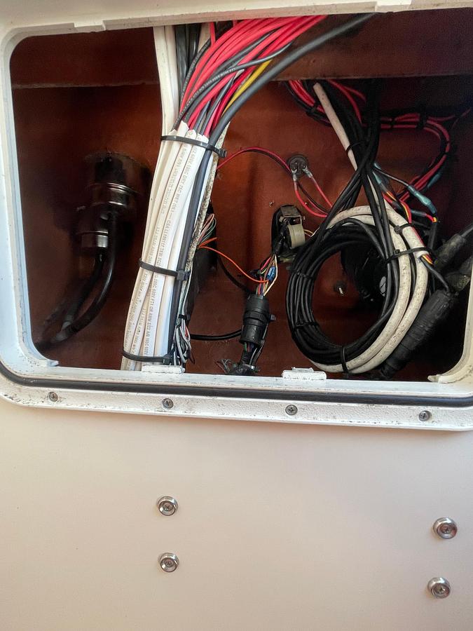 Used 2013 Pioneer 222 Sportfish | 22ft