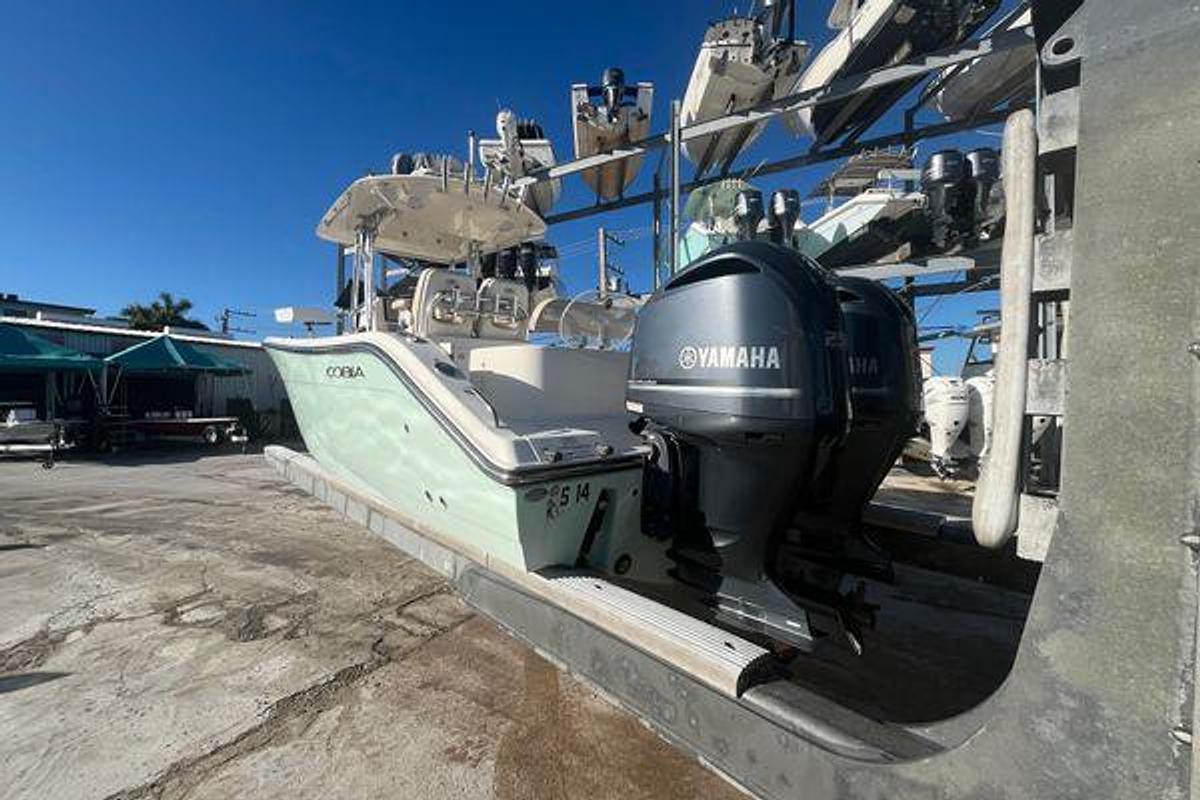 Used 2017 Cobia 277 Center Console | 27ft