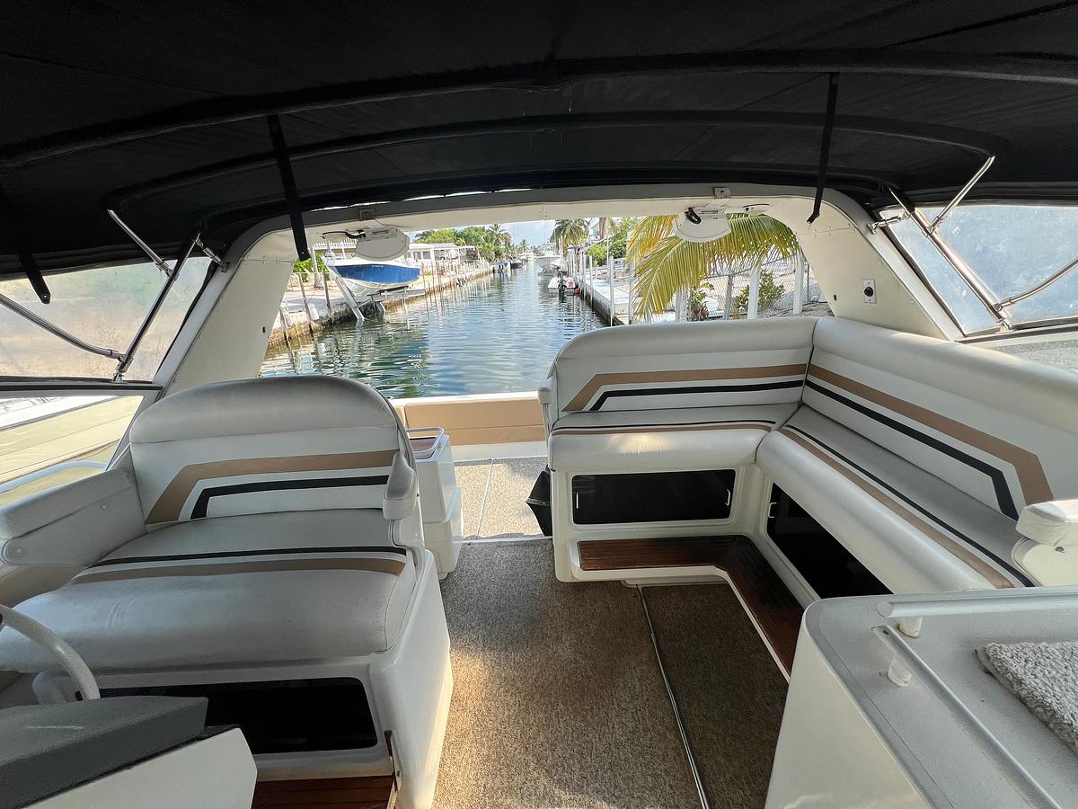 Used 1990 Trojan 11 Meter Express | 38ft