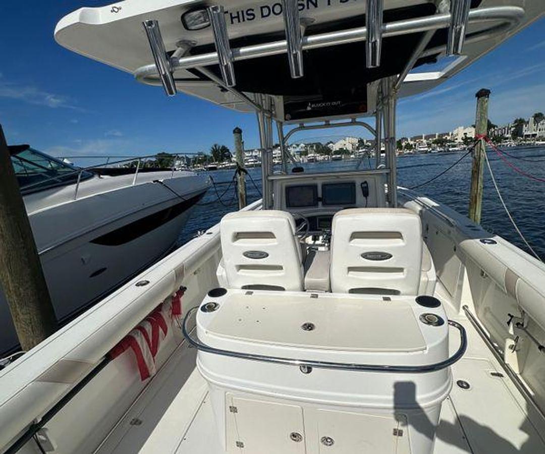 Used 2005 Boston Whaler 320 Outrage | 32ft