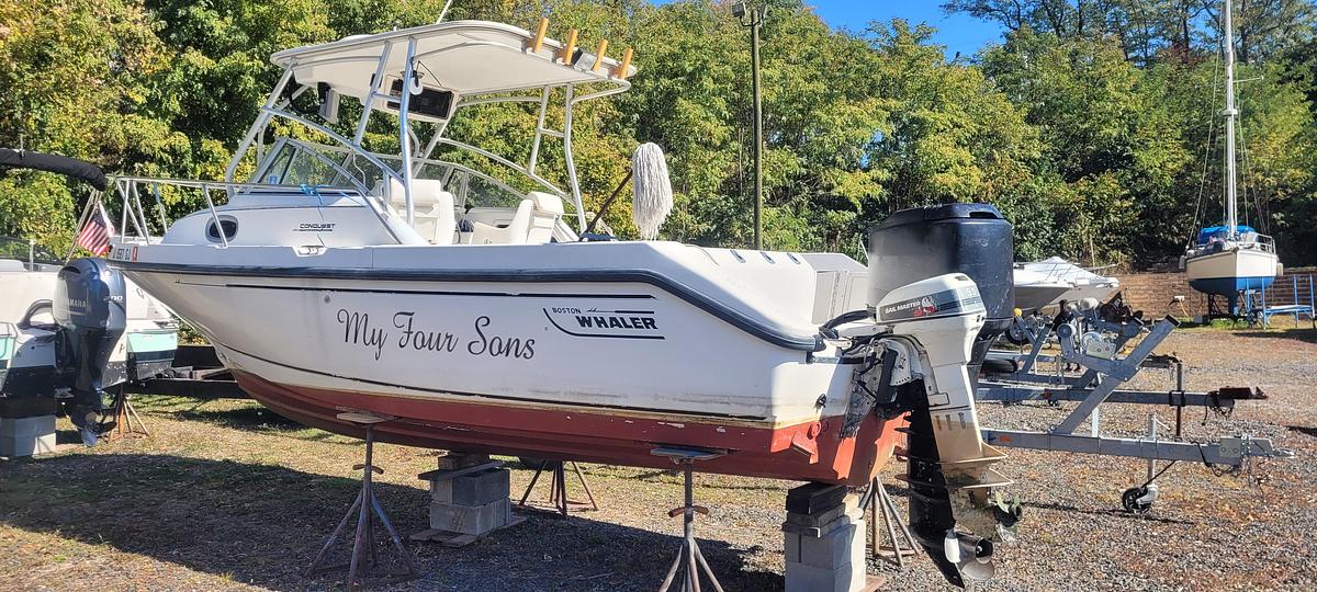 Used 1999 Boston Whaler 23 Conquest | 24ft