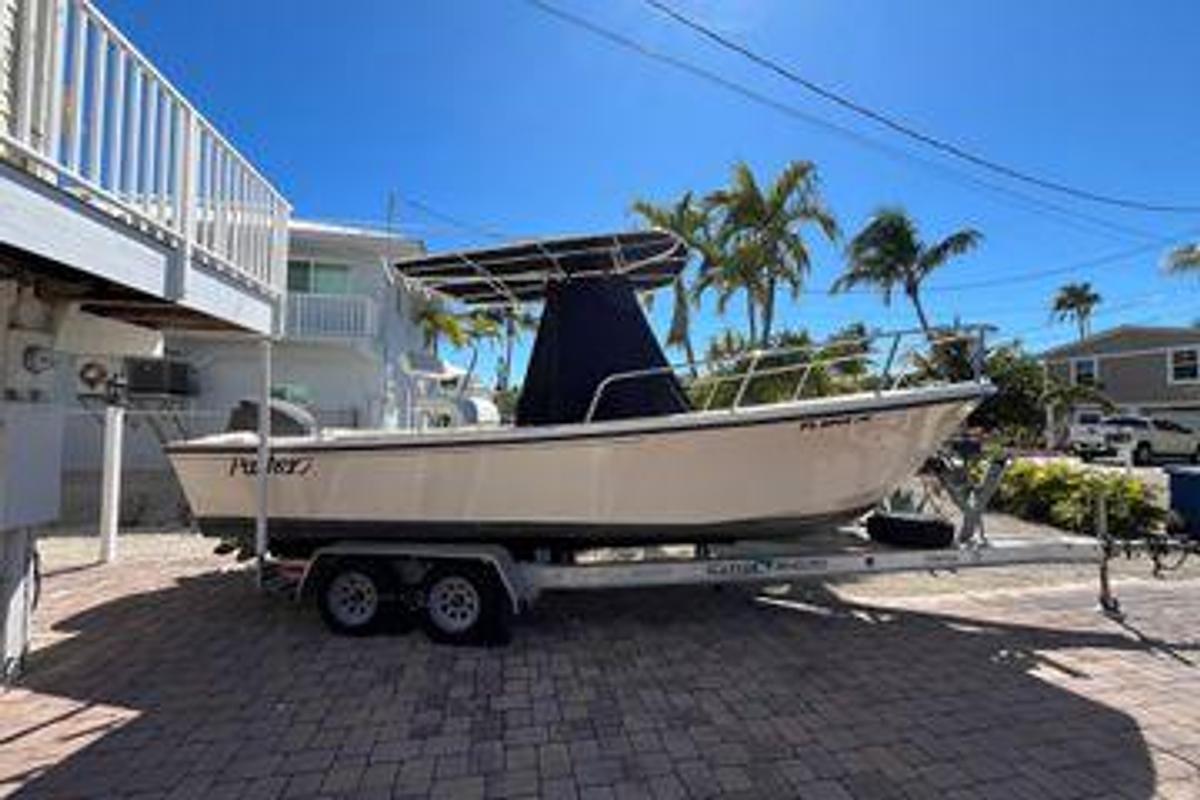 Used 2009 Parker 2300 Special Edition | 23ft
