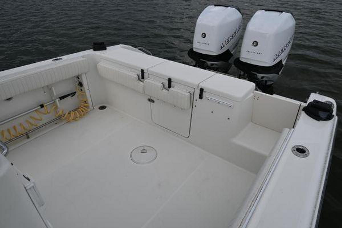 Used 2002 Triton 2895 CC | 28ft