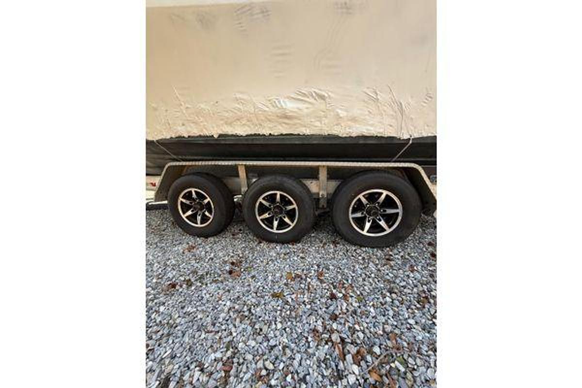 Used 2015 Regulator 28 Forward Seating | 28ft