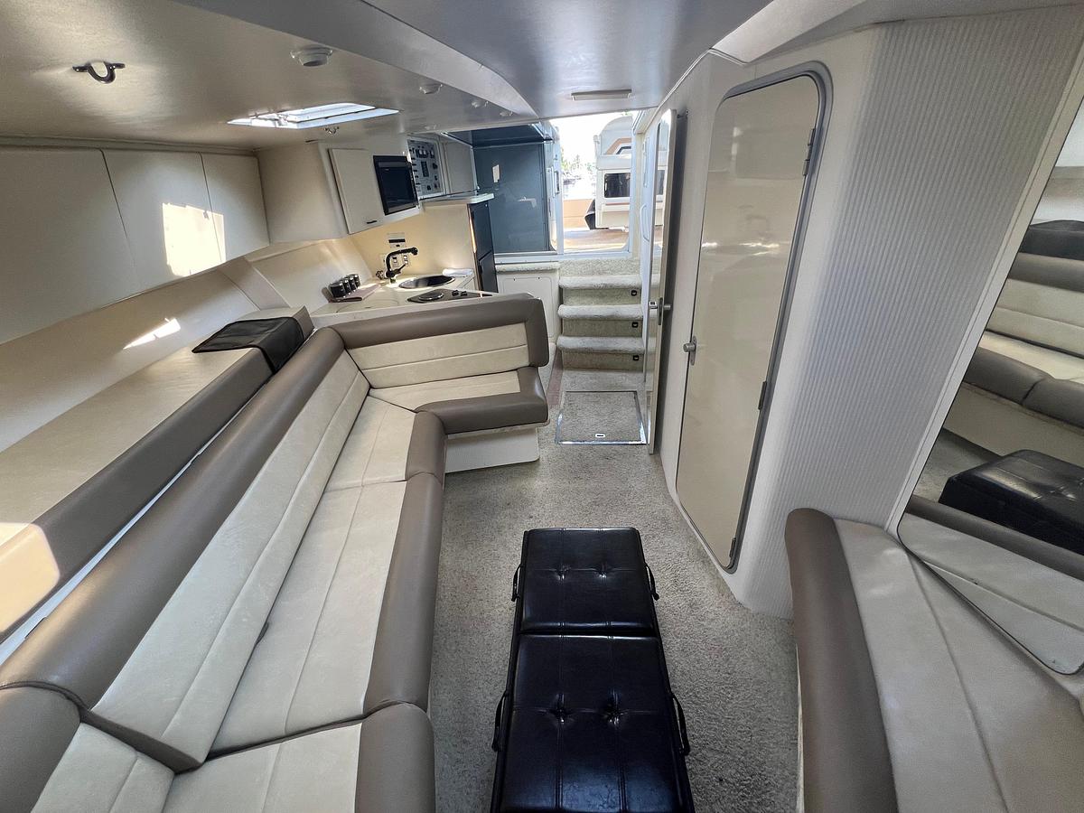 Used 1990 Trojan 11 Meter Express | 38ft