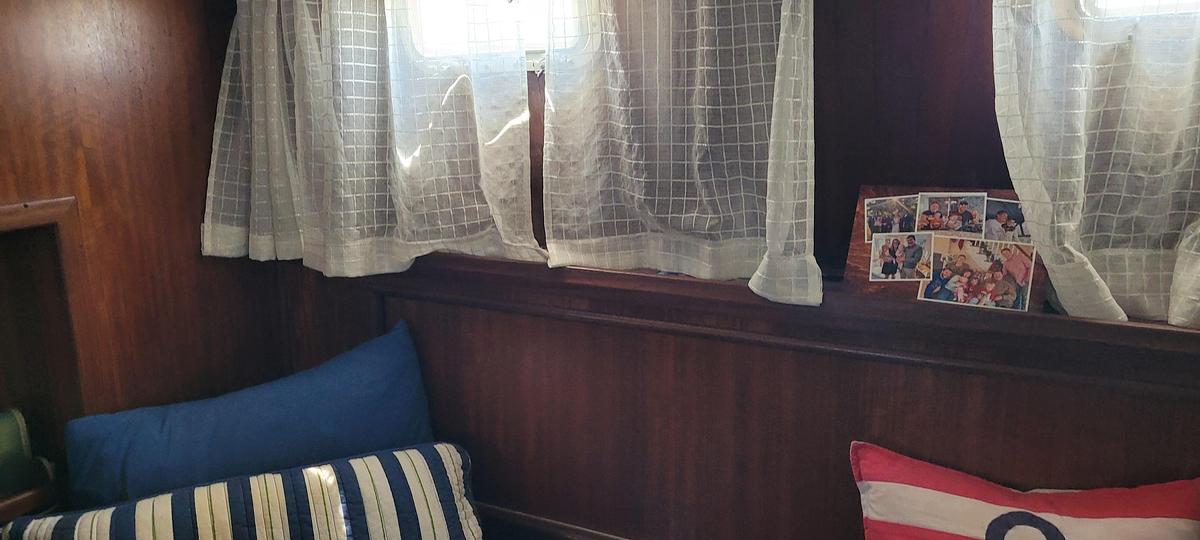 Used 1976 Hatteras 38 DC | 38ft