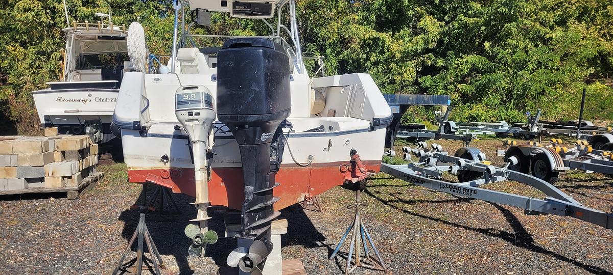 Used 1999 Boston Whaler 23 Conquest | 24ft