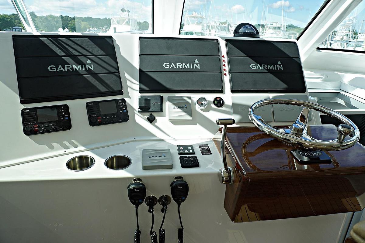 Used 2022 Henriques 42EXHT | 42ft