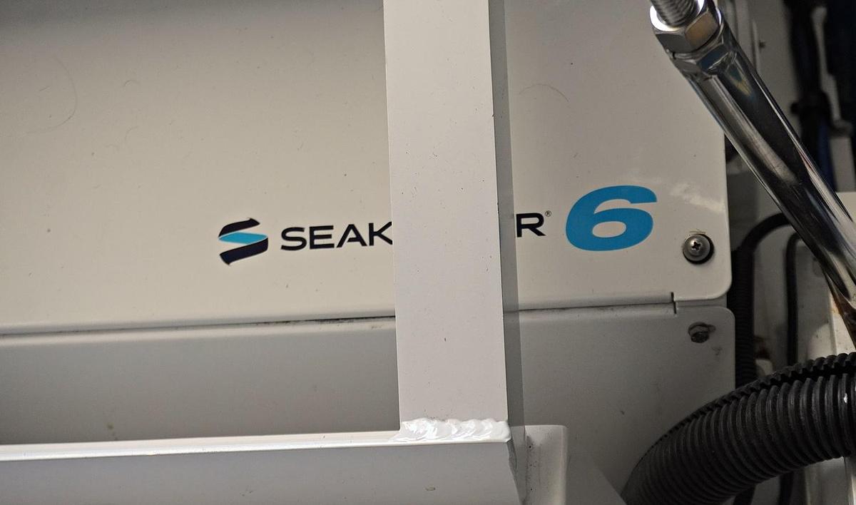 Used 2022 Henriques 42EXHT | 42ft