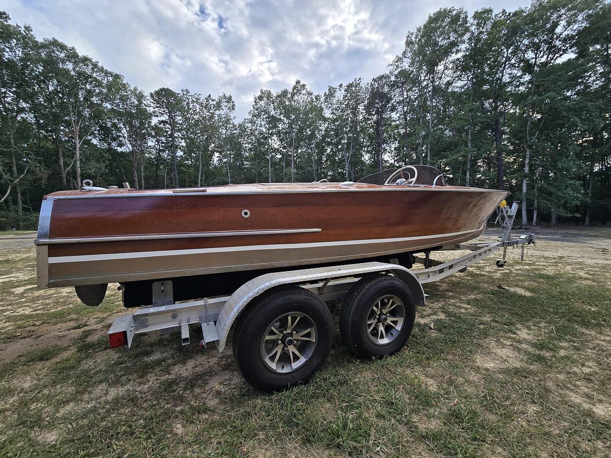 Used 1953 19' Chris-Craft 19 Racing Runabout | 19ft