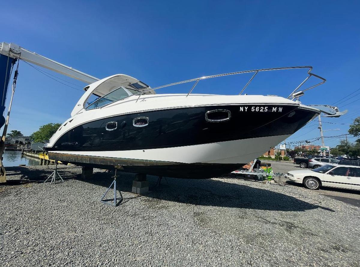 Used 2018 Chaparral 310 Signature | 31ft