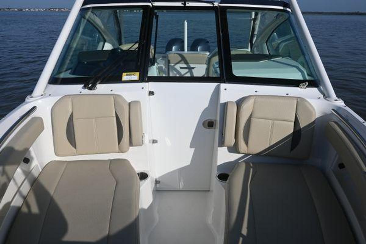 Used 2021 27' Pursuit DC 266 Dual Console | 27ft