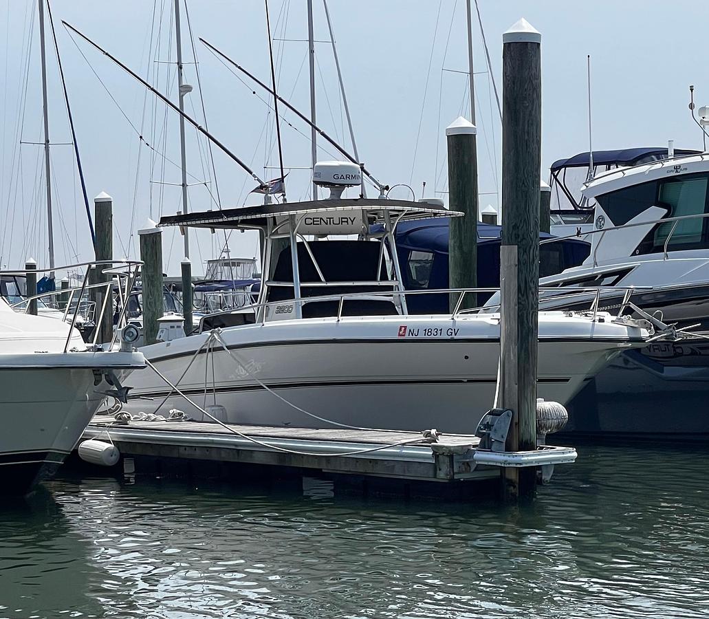 Used 2004 Century 3200 Center Console | 32ft
