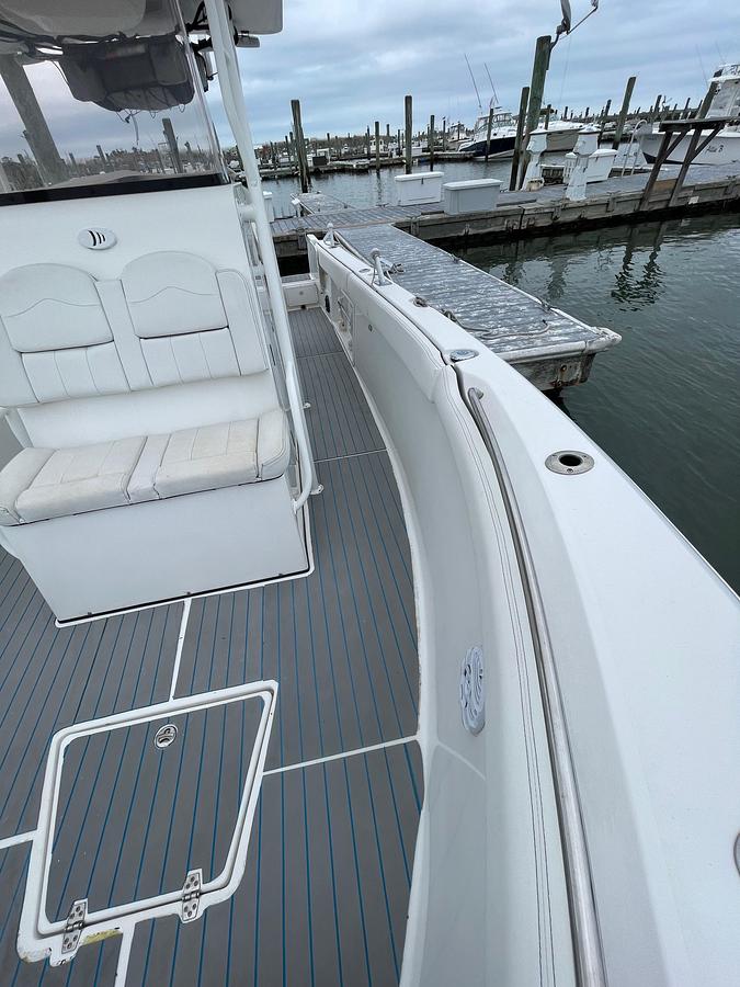 Used 2017 Clearwater 2508 Center Console | 26ft