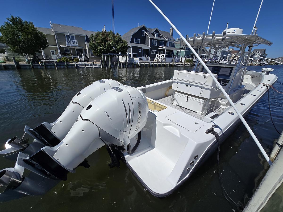 Used 2004 SeaVee 340B | 34ft