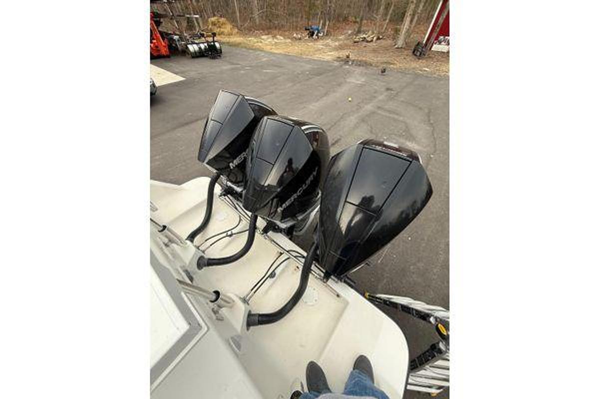 Used 2006 SeaVee 340B Center Console | 34ft