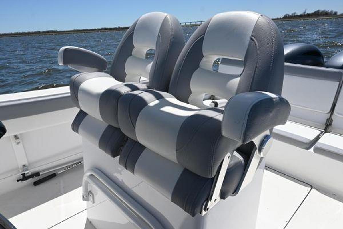 Used 2022 24' Release 240 RX | 24ft