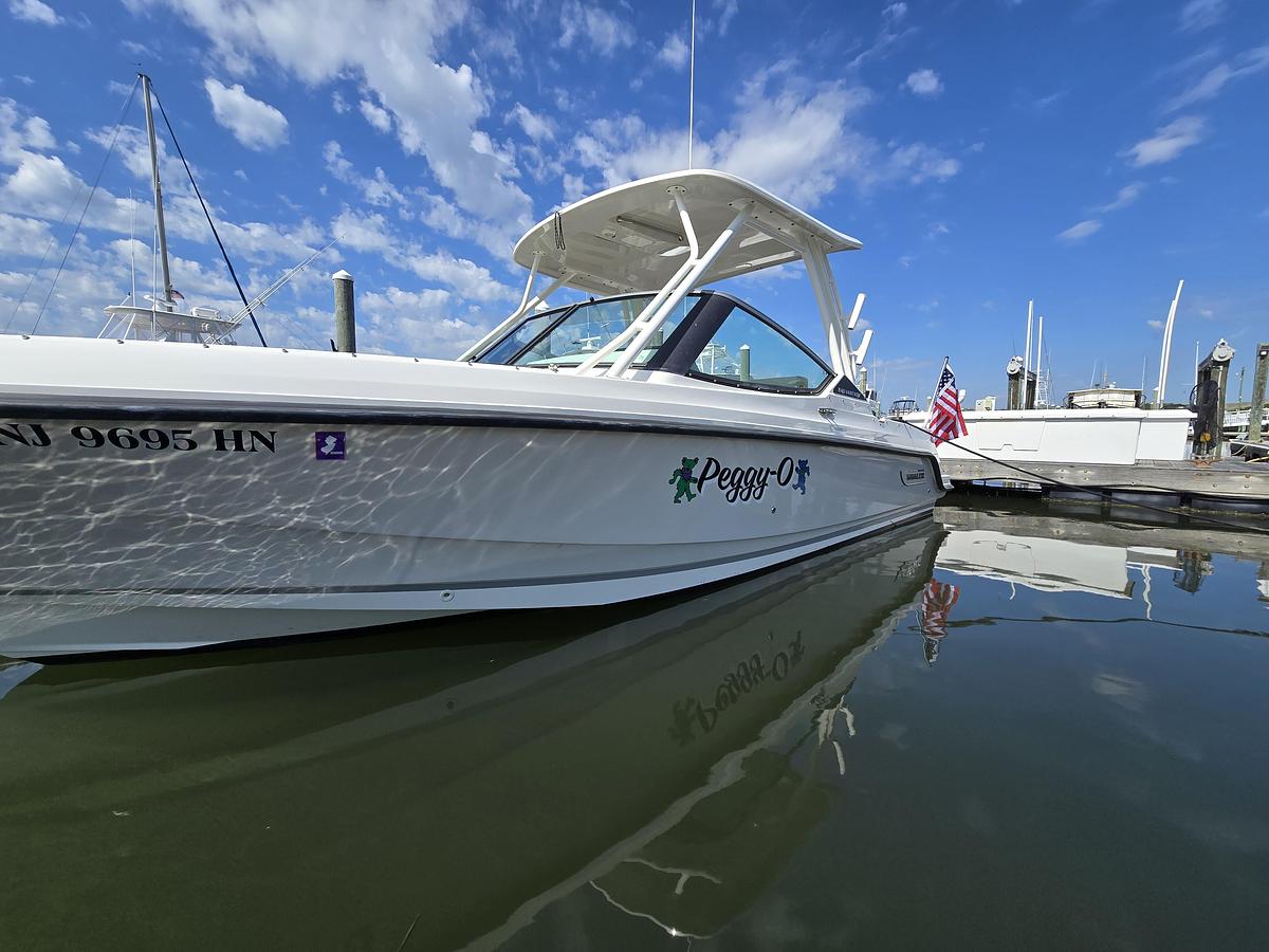 Used 2022 Boston Whaler 240 Vantage | 24ft