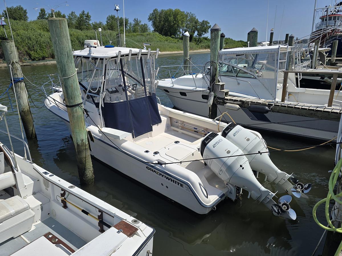 Used 2001 28ft Grady-White 282 Sailfish