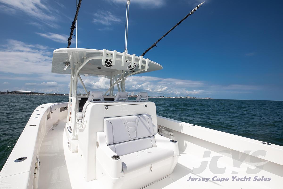 Used 2024 SeaVee Open Fisherman 390Z | 39ft