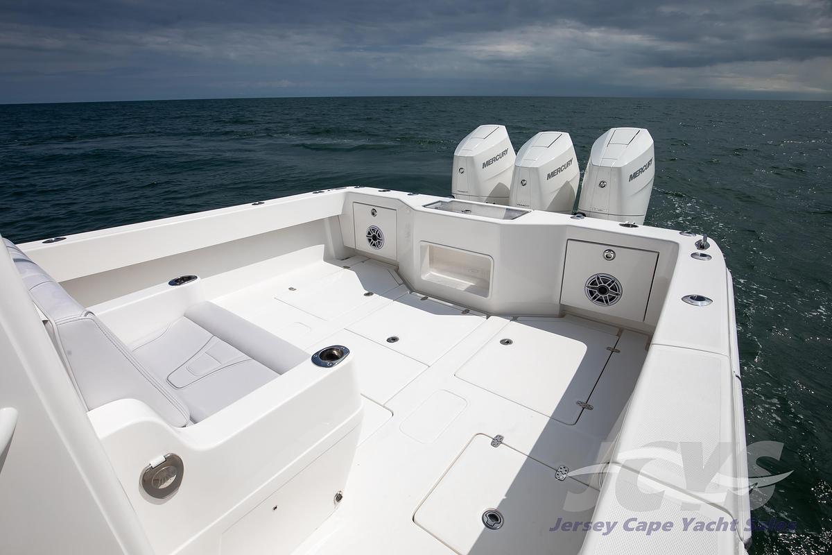 Used 2024 SeaVee Open Fisherman 390Z | 39ft