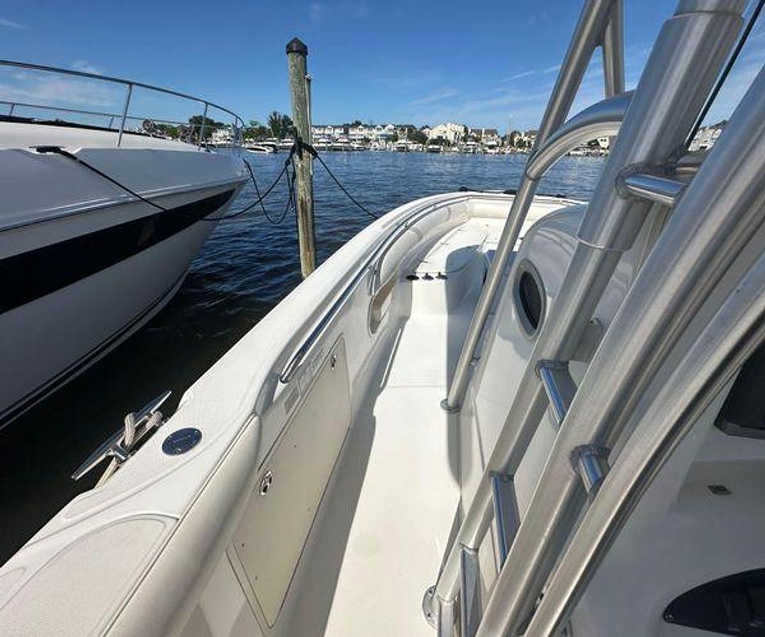 Used 2005 Boston Whaler 320 Outrage | 32ft