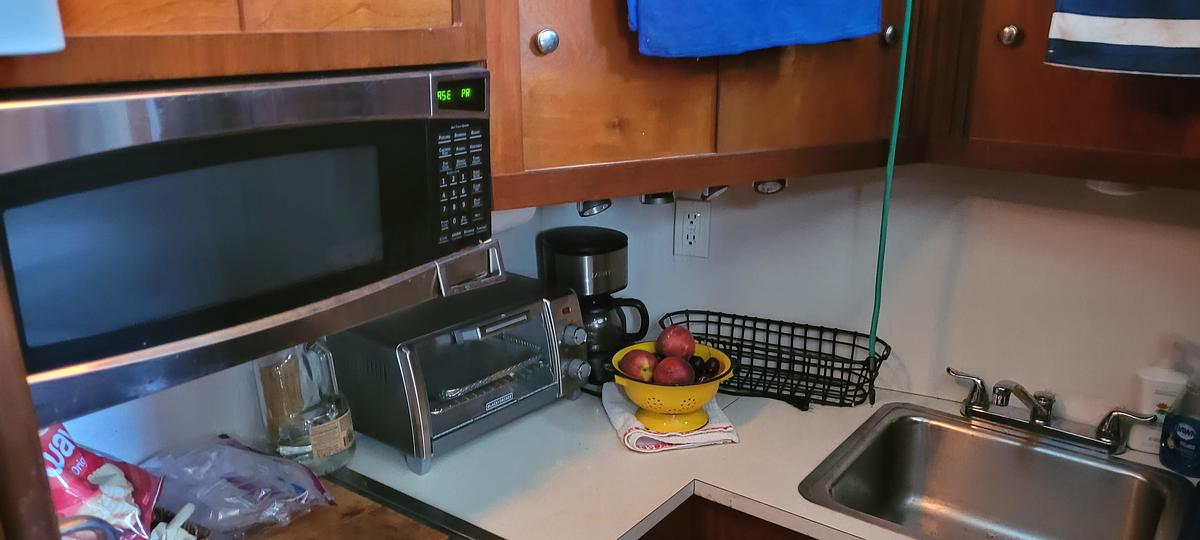 Used 1976 Hatteras 38 DC | 38ft