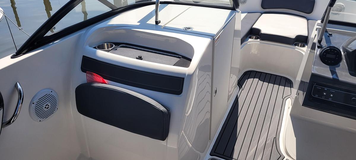 Used 2020 Bayliner VR5 Bowrider OB | 20ft