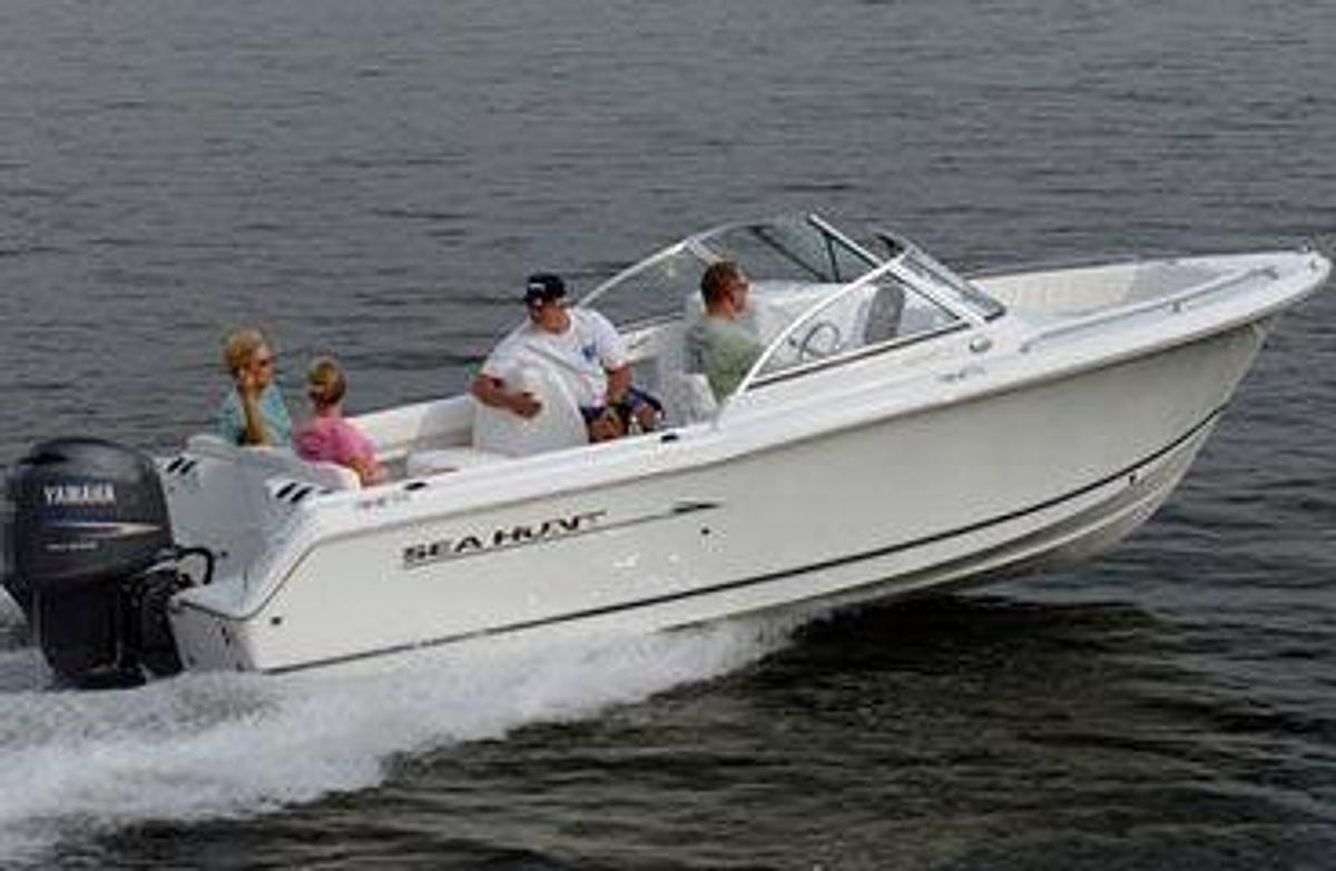 Used 2011 22' Sea Hunt Escape 220 LE