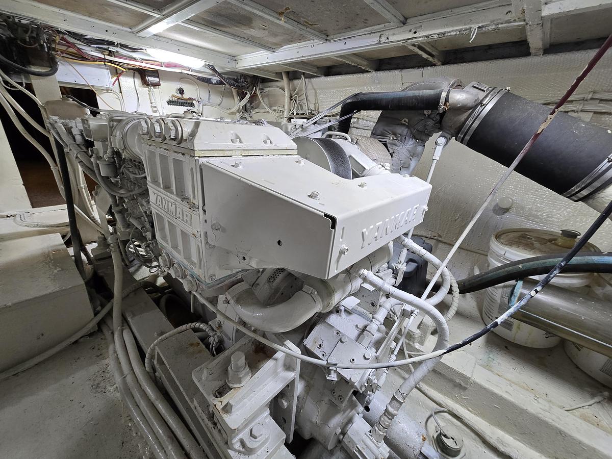 Used 1975 Hatteras 46 Convertible | 46ft
