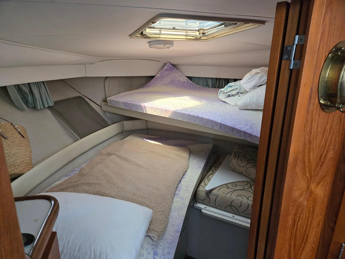 Used 1994 Carver 390CPMY | 39ft