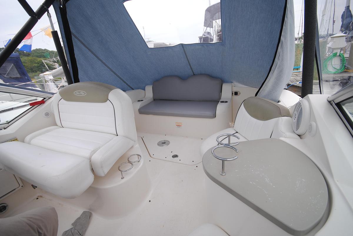 Used 2007 Sea Ray 240 Sundancer | 24ft