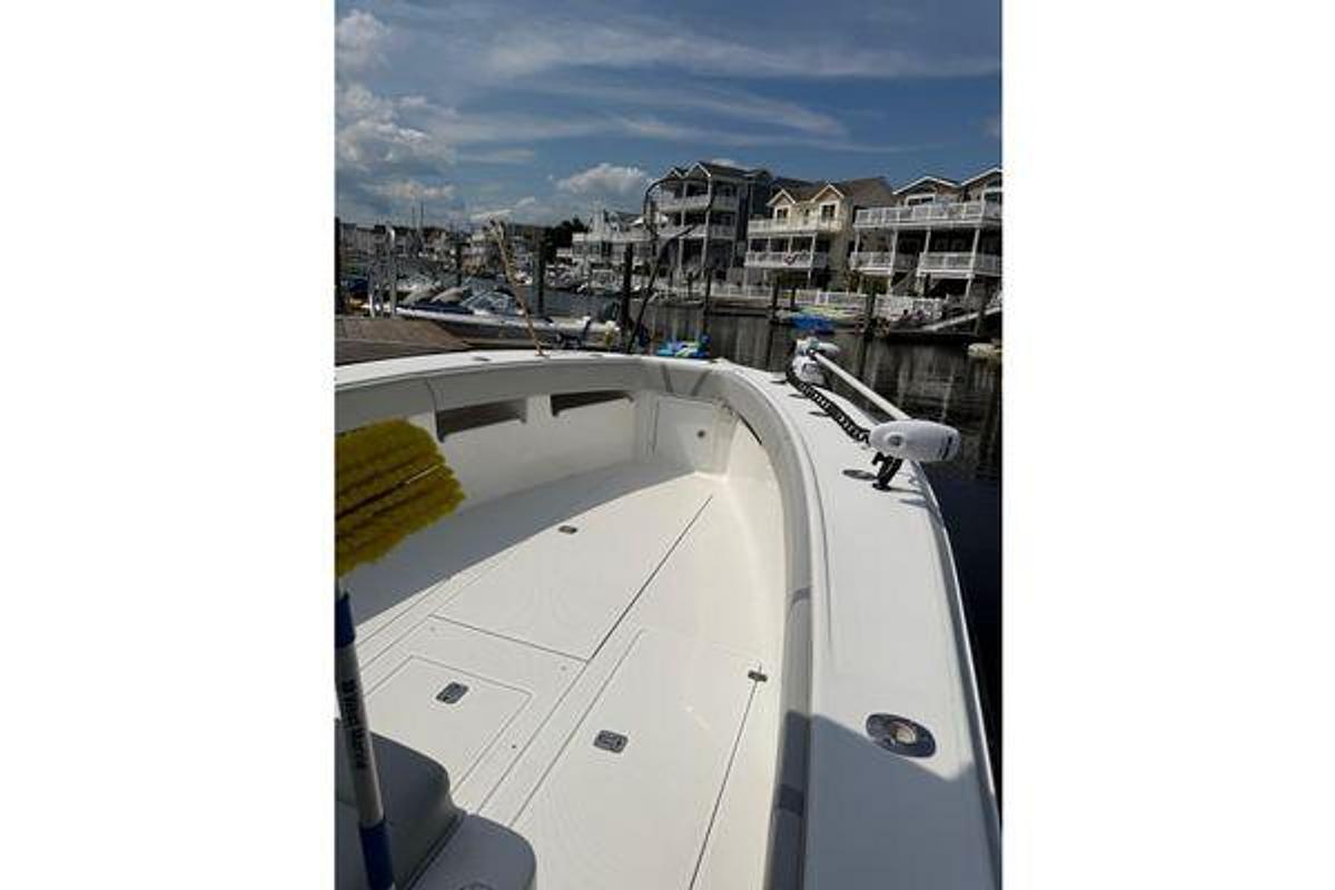 Used 2006 SeaVee 340B Center Console | 34ft
