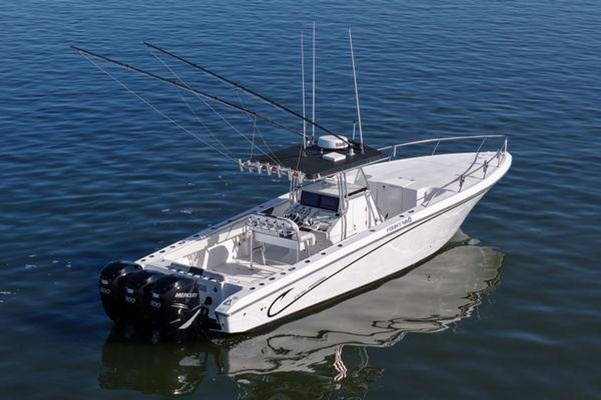 Used 2008 38' Fountain 38 Tournament Edition