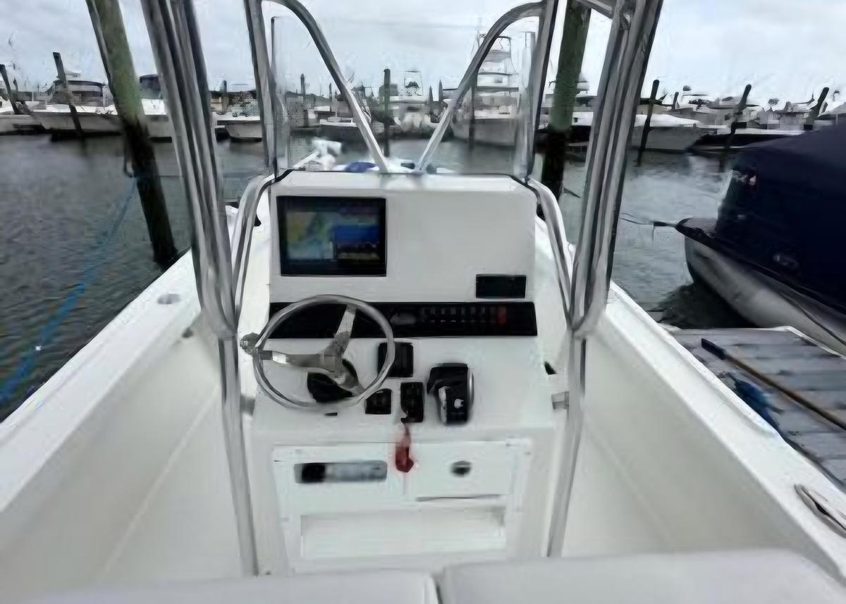 Used 2023 24' Pair Customs 24 Center Console | 24ft